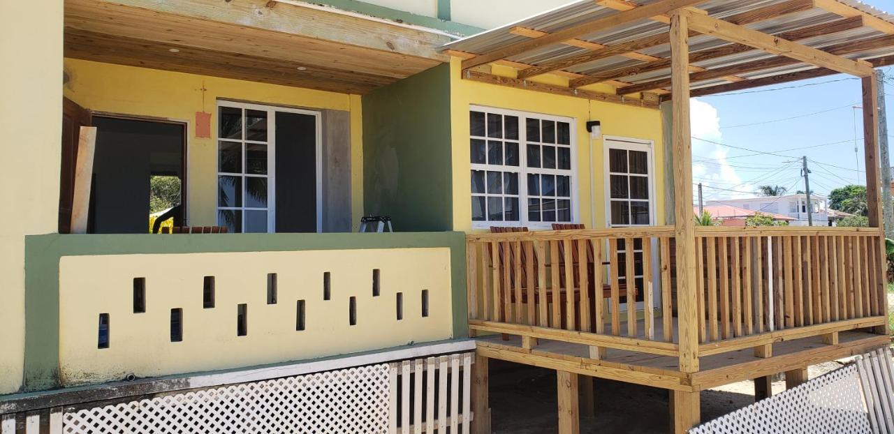 Pal'S On The Beach - Dangriga, Belize Екстериор снимка